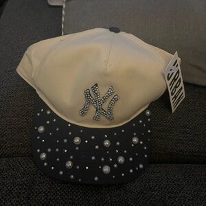Women’s NY adjustable pearl accented baseball cap